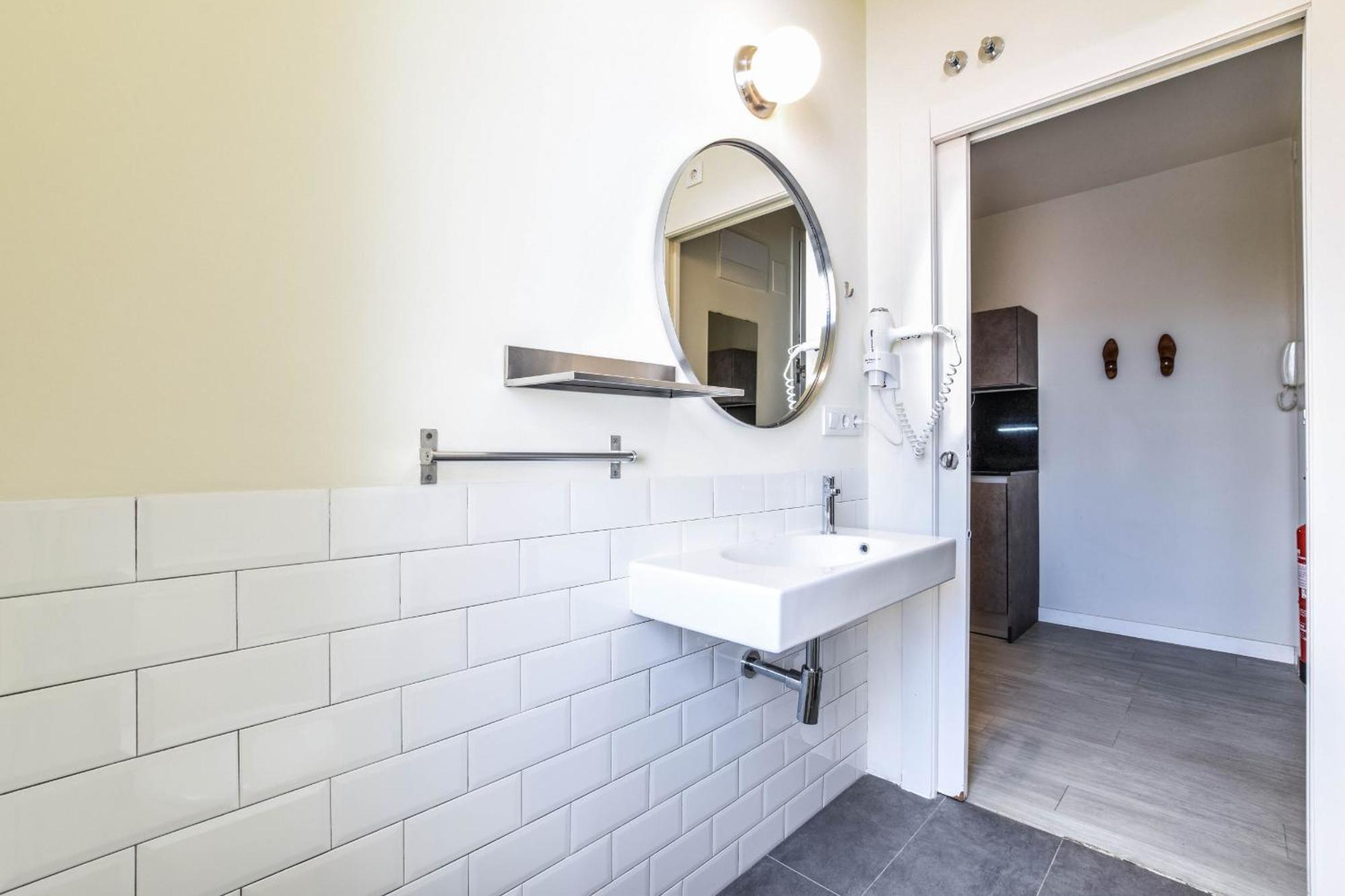 Loft Reformado En Goya Alquiler Temporal Apartment Madrid Exterior photo