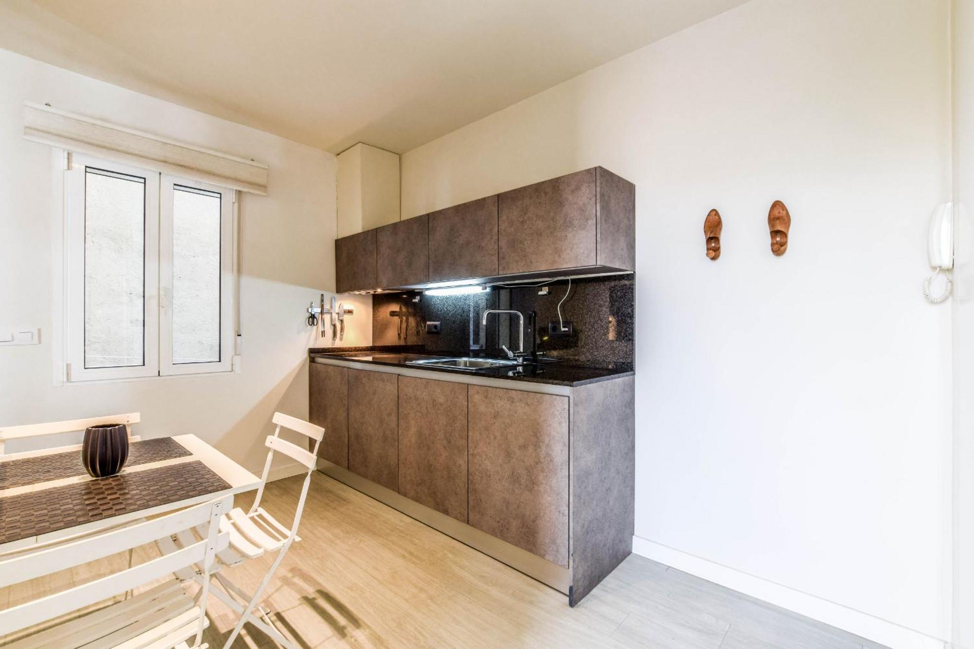 Loft Reformado En Goya Alquiler Temporal Apartment Madrid Exterior photo